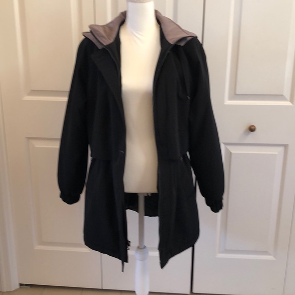 Winter coat very warm. - Picture 3 of 9